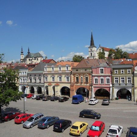 Stylove Ubytovani V Historickem Centru Litomysle ภายนอก รูปภาพ